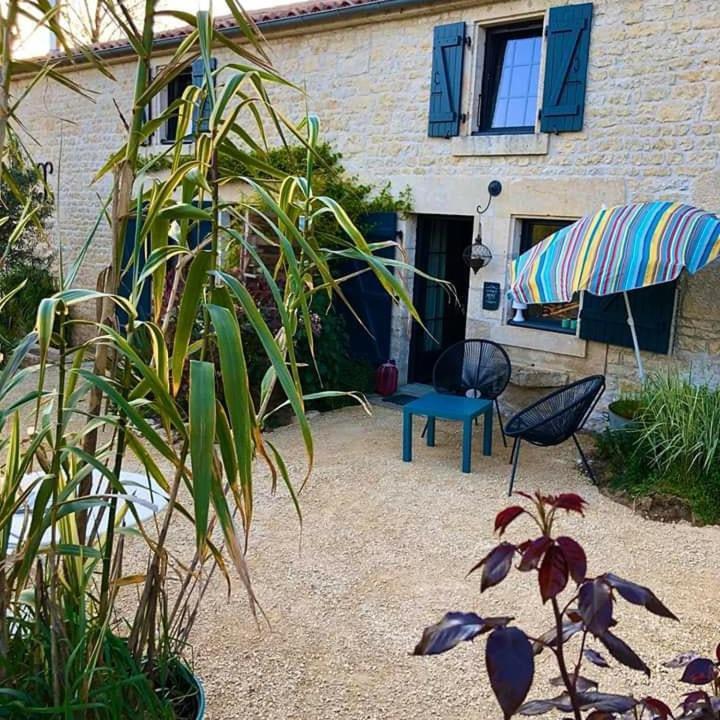 Vila Refuge De Campagne "La Grange A Meme " Chaix Exteriér fotografie